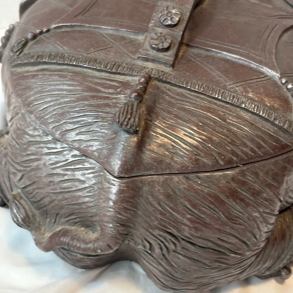 ELEPHANT Trinket Box Lid brown unique textured - Picture 5 of 15